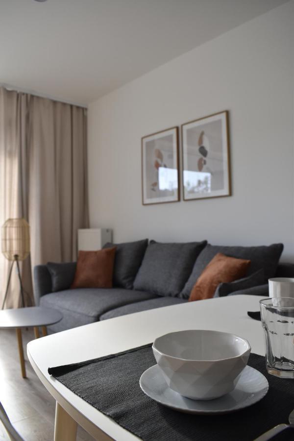 White Apartment Modern Tower Atal Gdynia Dış mekan fotoğraf