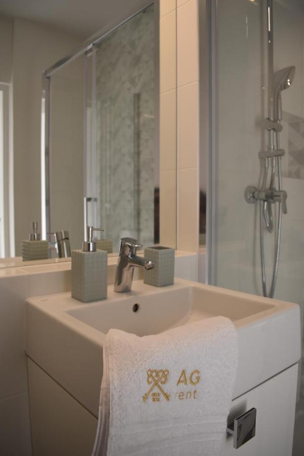 White Apartment Modern Tower Atal Gdynia Dış mekan fotoğraf